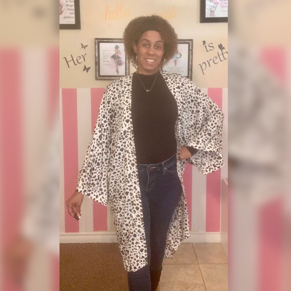WOMEN'S 3/4 BELL SLEEVE LEOPARD PRINT OPEN FRONT CARDIGAN!